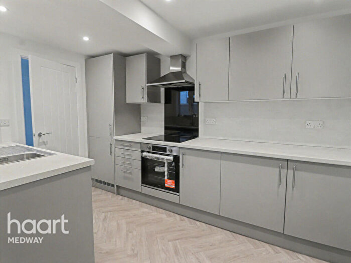 3 Bedroom Terraced House To Rent In Milton Road, Gillingham, ME7