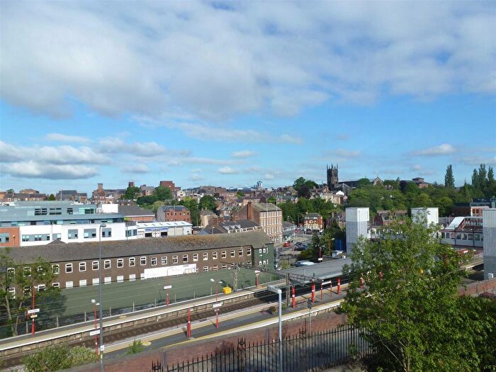 2 Bedroom Flat To Rent In Bathmasters House, Canal Street, Macclesfield, SK10