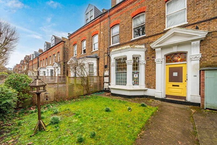 1 Bedroom Flat To Rent In Brondesbury Road, Queen's Park, London, NW6