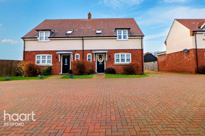3 Bedroom Semi-Detached House For Sale In Brooks Farm Cottage, Bedford, MK44
