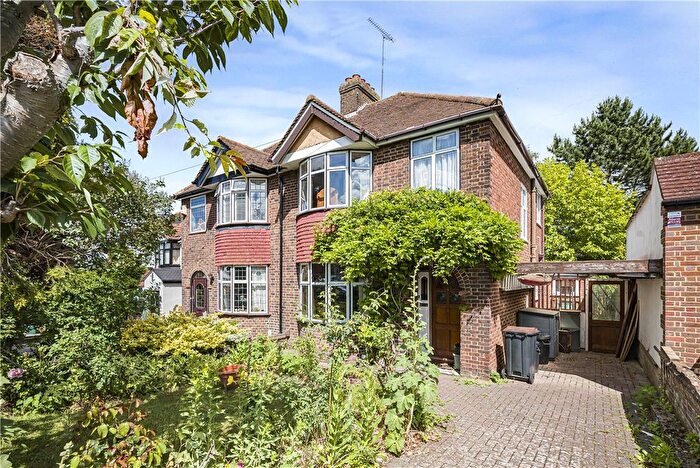 3 Bedroom Semi Detached House For Sale In Lancing Road, Orpington, Kent, BR6