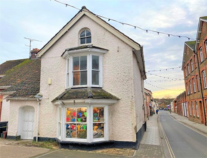 1 Bedroom Flat To Rent In Swan Flats, Ditton Street, Ilminster, Somerset, TA19