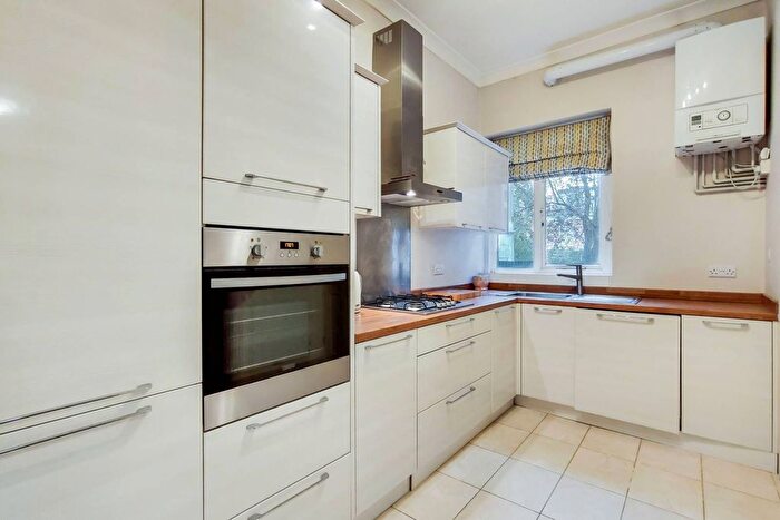 1 Bedroom Flat To Rent In Nelson Road, Crouch End, London, N8