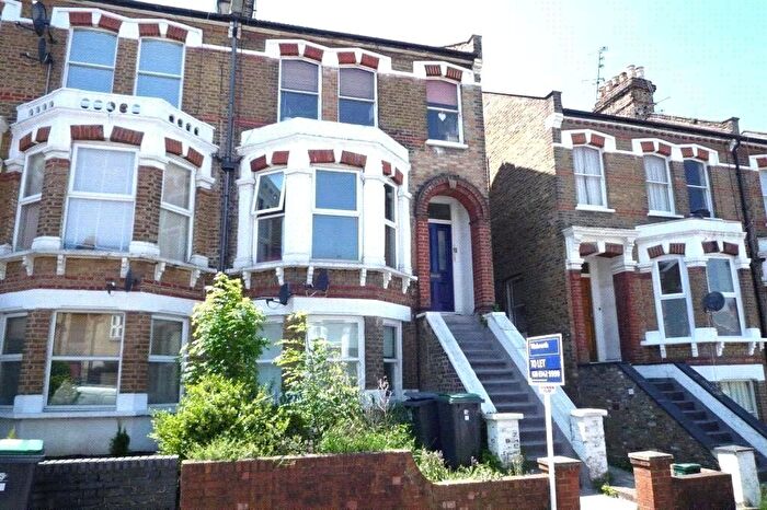 1 Bedroom Flat To Rent In Ferme Park Road, London, N8