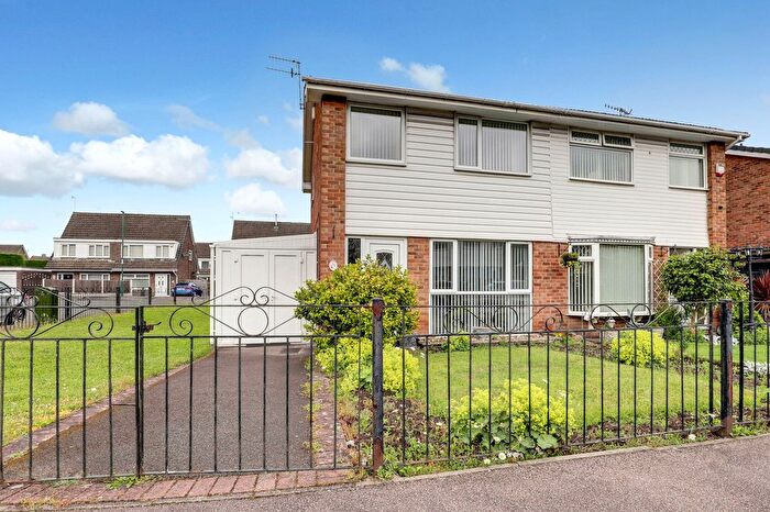 3 Bedroom Semi-detached House For Sale In Hollydene Crescent, Nottingham, NG6