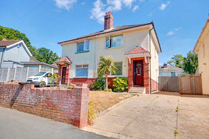 2 Bedroom Semi-Detached House For Sale In Merryoak! Modern Bathroom! Off Road Parking!, SO19