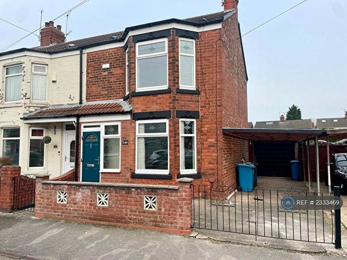 2 Bedroom End Of Terrace House To Rent In Lee Street, Hull, HU8