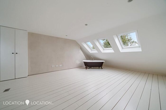 4 Bedroom Terraced House To Rent In Belgrade Road, London, N16