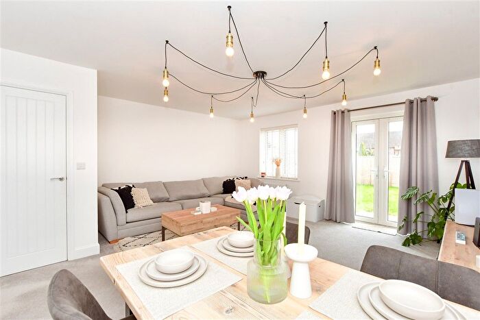 3 Bedroom End Terrace House For Sale In Alfrey Close, Southbourne, Hampshire, PO10