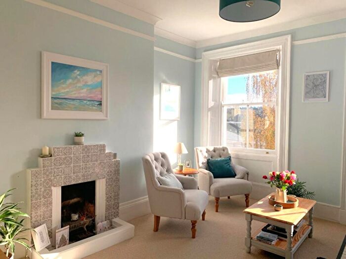 1 Bedroom Apartment For Sale In Priory Street, Cheltenham, GL52
