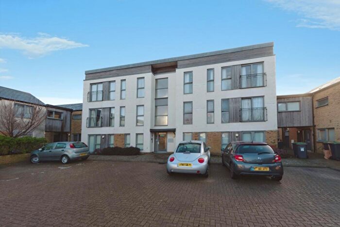 2 Bedroom Flat For Sale In Rowan Close, Lee-On-The-Solent, Hampshire, PO13