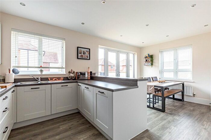 3 Bedroom Detached House For Sale In Merton Road, Frenchay, Bristol, Gloucestershire, BS16