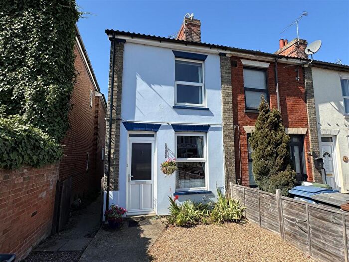 2 Bedroom End Of Terrace House For Sale In Norwich Road, Ipswich, IP1