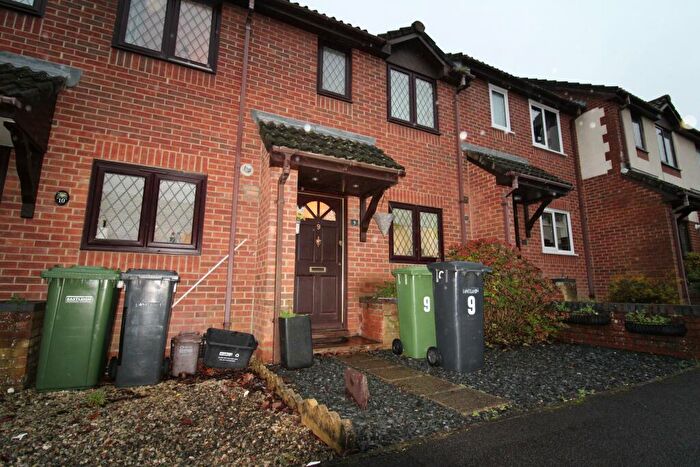 2 Bedroom Detached House To Rent In St. Lawrence Close, Hedge End, Southampton, SO30