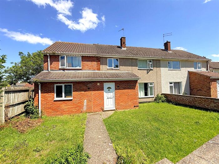 4 Bedroom Semi-Detached House For Sale In Stalbridge Walk, Corby, NN18