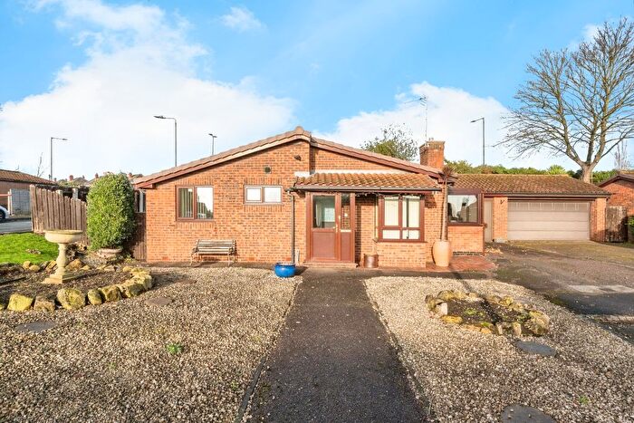 2 Bedroom Bungalow For Sale In St. Thomas's Close, Doncaster, South Yorkshire, DN4