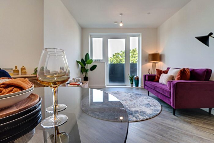 1 Bedroom Flat For Sale In Vista House, High View, Hatfield, AL10