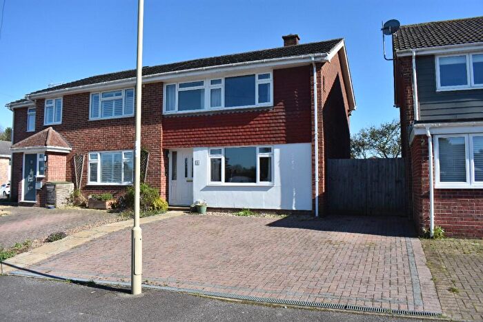 3 Bedroom Semi Detached House For Sale In Westbrook Close, SO31