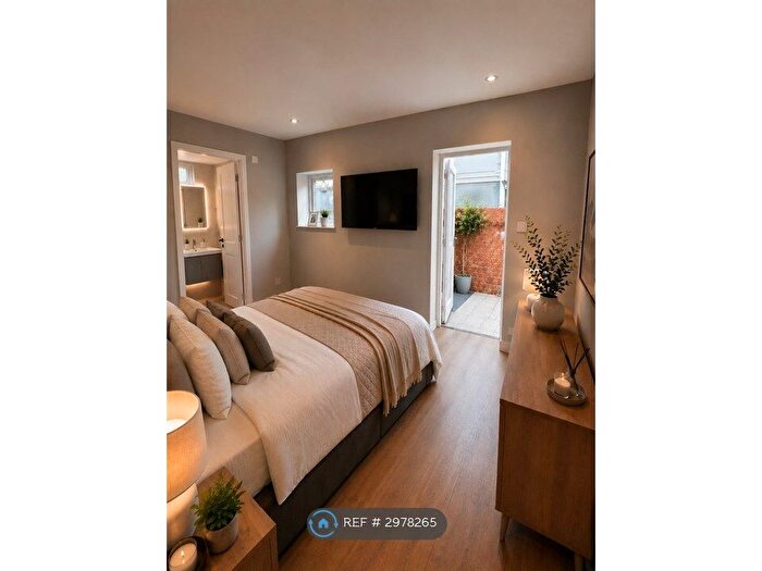 1 Bedroom Flat To Rent In Sandecotes Road, Poole, BH14