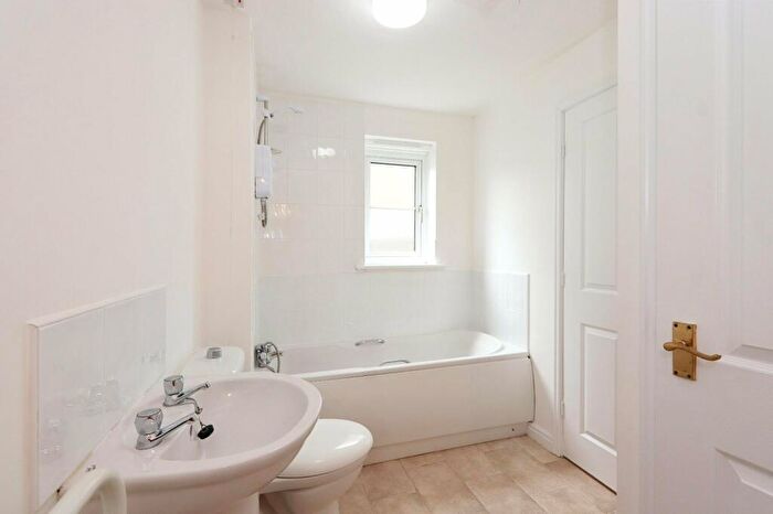 2 Bedroom Apartment To Rent In Wulfric Road, Sheffield, South Yorkshire, S2
