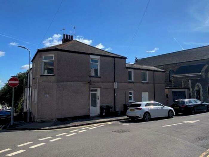 1 Bedroom Flat To Rent In Blewitt Street, Newport, NP20