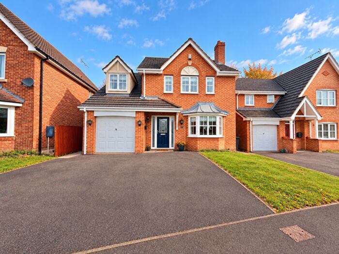 4 Bedroom Detached House For Sale In Chambers Drive, Chapeltown, Sheffield, S35