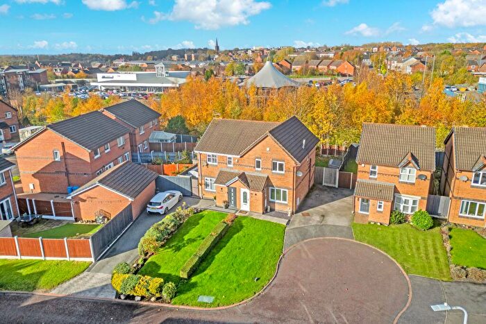 3 Bedroom Semi Detached House For Sale In Broadlands, Prescot, L35