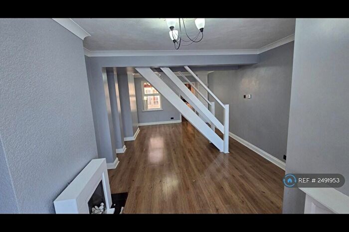 3 Bedroom Terraced House To Rent In Hogg Lane, Grays, RM17