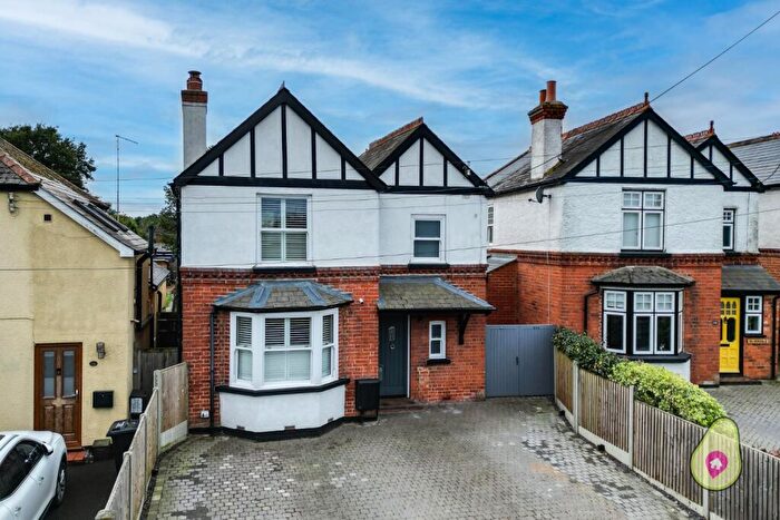 3 Bedroom Detached House For Sale In Arborfield Road, Shinfield, RG2