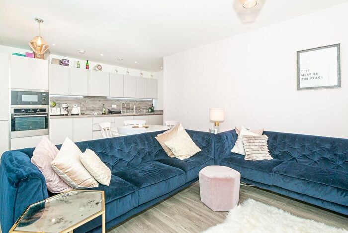 2 Bedroom Flat To Rent In Bailey Street, Surrey Quays, SE8