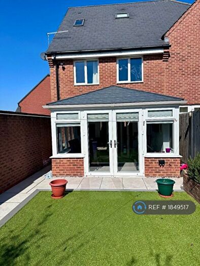 3 Bedroom Semi-Detached House To Rent In Shuttle Road, Andover, SP11