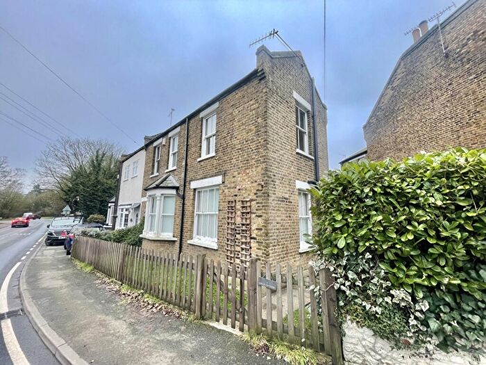 3 Bedroom Cottage To Rent In Bell Common, Epping, CM16