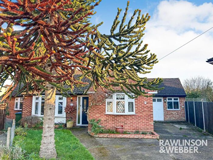 3 Bedroom Detached Bungalow For Sale In Ivydene, West Molesey, KT8