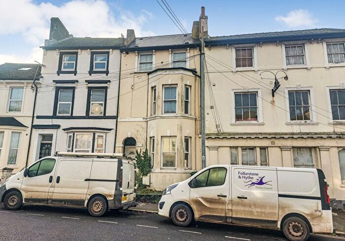 1 Bedroom Flat For Sale In Flat, Dover Road, Folkestone, Kent, CT20