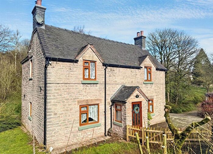 3 Bedroom Detached House For Sale In Leek Road, Waterhouses, Staffordshire, ST10