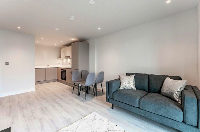 1 Bedroom Apartment To Rent In St Martins Place, Broad Street, Birmingham, West Midlands, B15