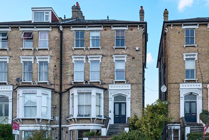 1 Bedroom Flat For Sale In Thicket Road, Anerley, London, SE20