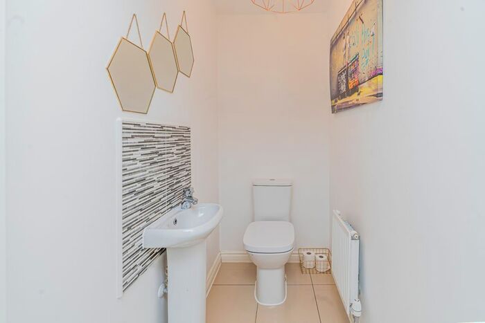 4 Bedroom Terraced House To Rent In St. Lucia Crescent, Newton Leys, Milton Keynes, Buckinghamshire, MK3