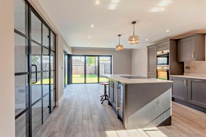 4 Bedroom Detached House For Sale In Herne Road, Ramsey, Huntingdon, PE26