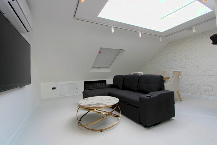 1 Bedroom Flat To Rent In Garratt Lane, London, SW18