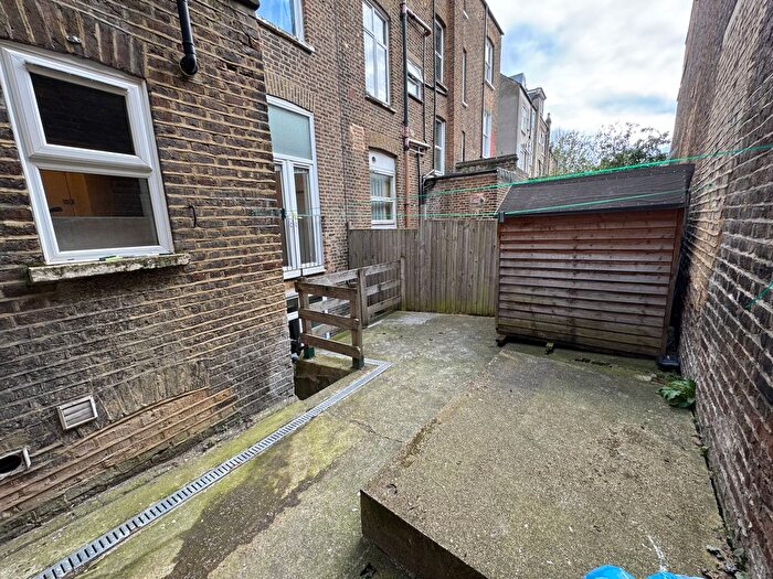 1 Bedroom Flat To Rent In Junction Road, London, N19