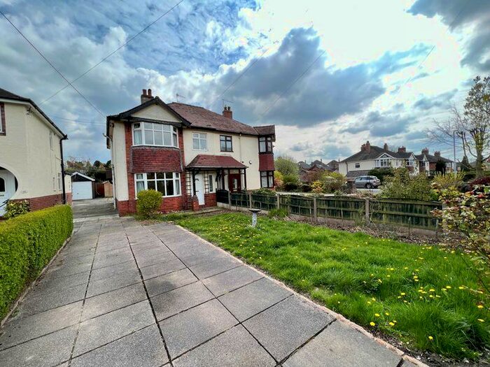 3 Bedroom Semi-Detached House To Rent In Tunstall Road, Knypersley, ST8