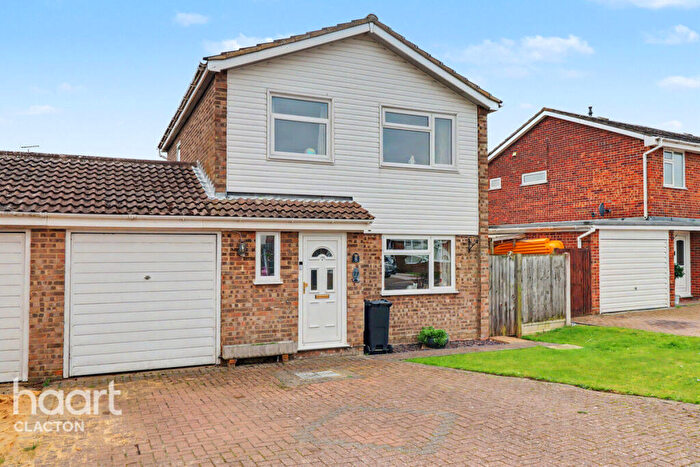 3 Bedroom Detached House For Sale In Gilders Way, Clacton-On-Sea, CO16