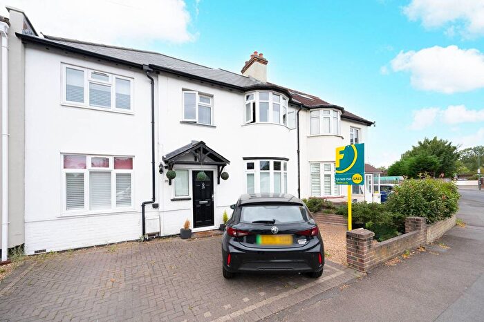 4 Bedroom Terraced House For Sale In Green Lane, Worcester Park, KT4