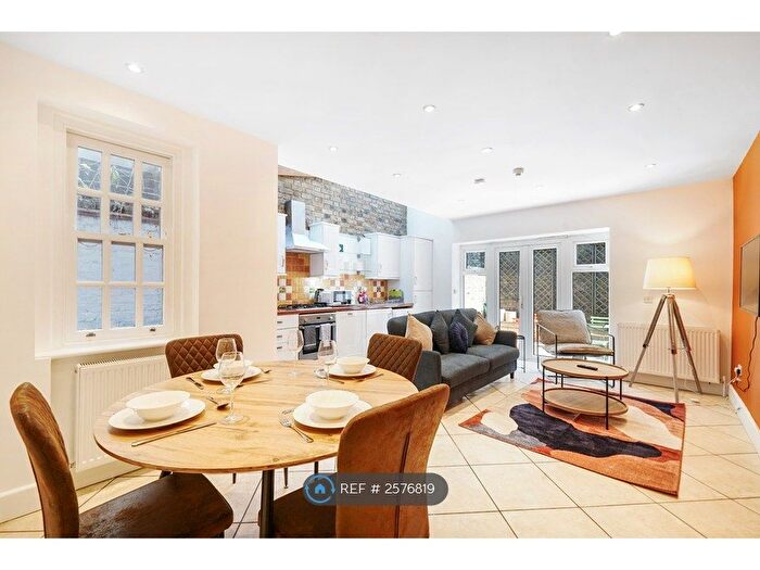 2 Bedroom Flat To Rent In Bridport Place, London, N1