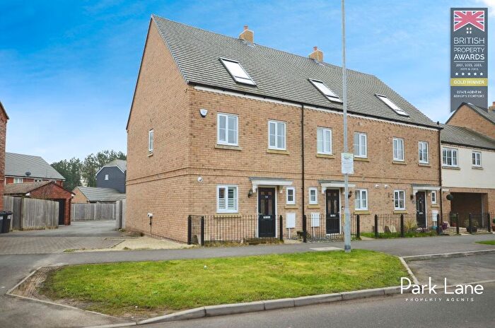 3 Bedroom Semi-Detached House For Sale In Newland Avenue, Bishop's Stortford, Hertfordshire, CM23