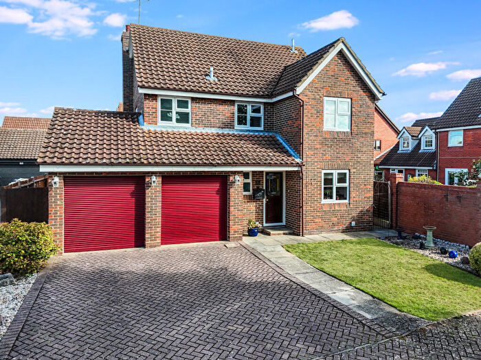 4 Bedroom Detached House For Sale In The Spinnaker, South Woodham Ferrers, Chelmsford, CM3