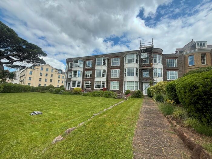 2 Bedroom Flat To Rent In Carlton Hill, Exmouth, EX8
