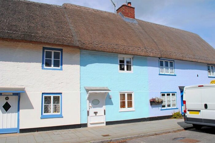 2 Bedroom Terraced House To Rent In Langstone High Street, Havant, PO9