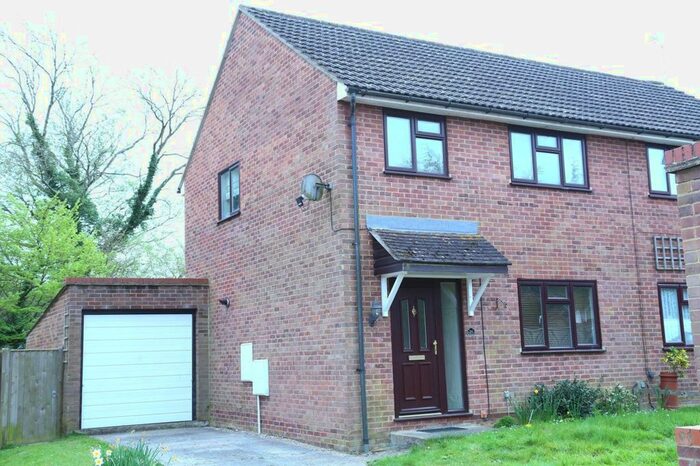 3 Bedroom Semi-Detached House To Rent In Henley Fields, Tenterden, Kent, TN30